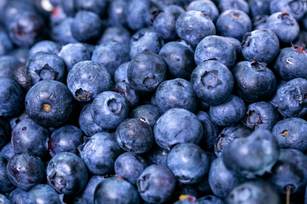best anti-aging foods, anti-oxidant foods: blueberries
