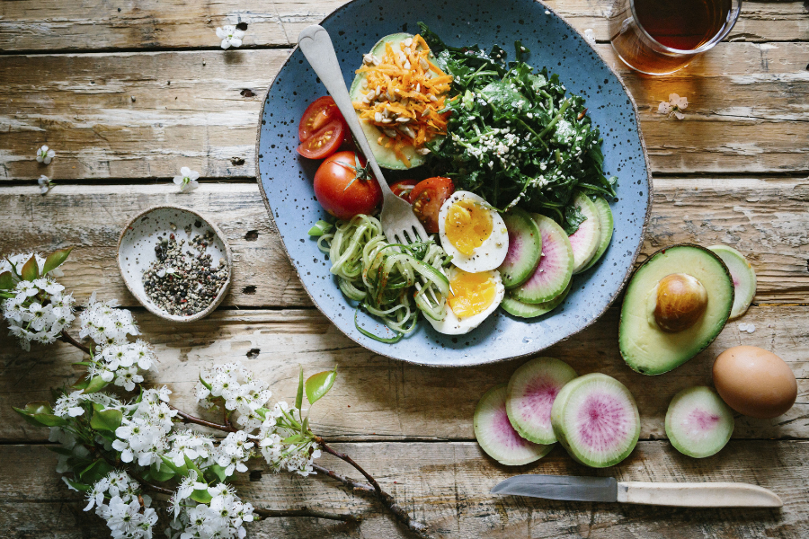 Eating Out Healthy Choices (900 x 600 px) (1)